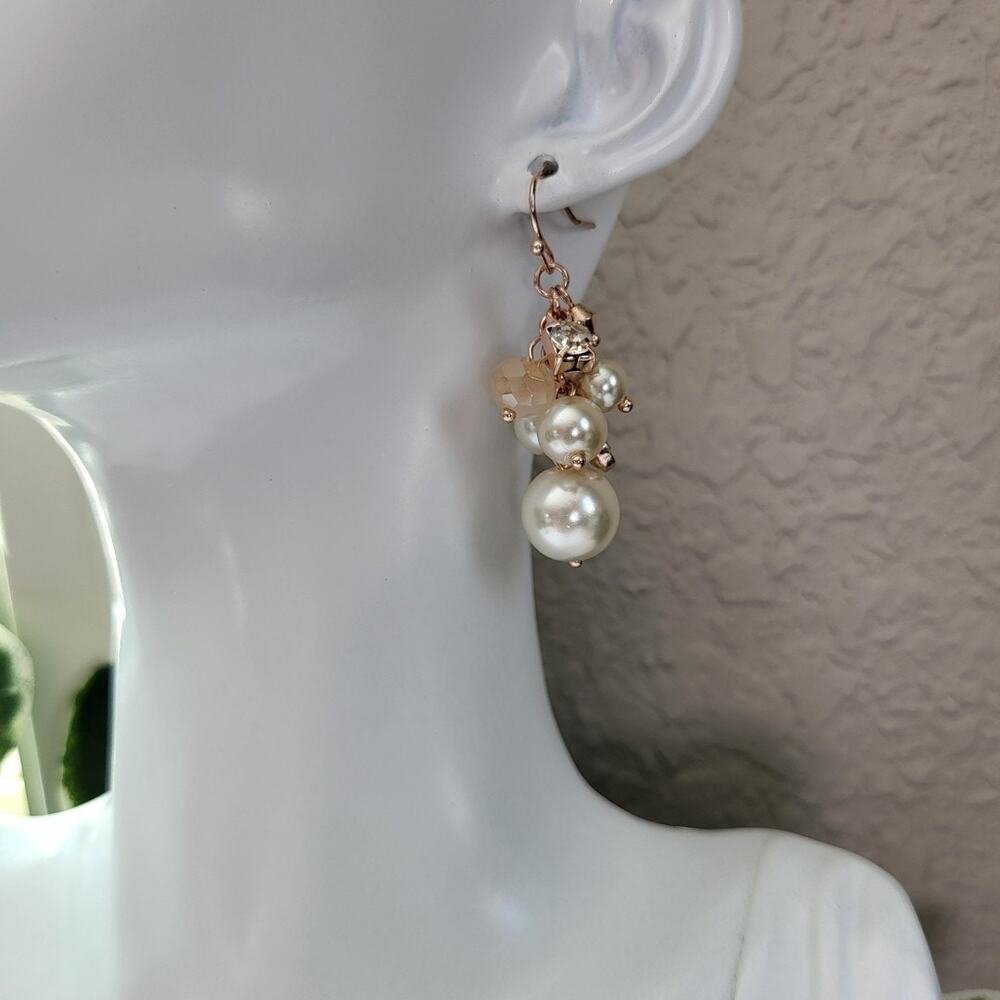 Cato Corded Pearl Cluster Necklace & Earring Set – Rose Gold Tone - Picture 3 of 10